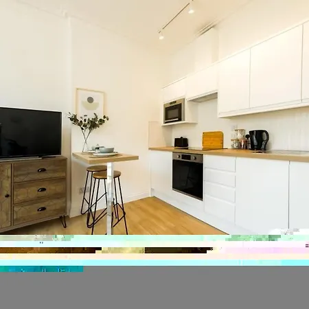 Grange Rd Flat 2 One Bedroom Flat * Бристоль